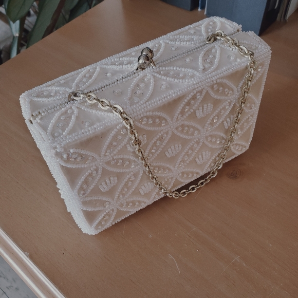 Lovely Beaded Purse & gold tone chain Made in Japan Vintage Richer by Walbors - Picture 4 of 6